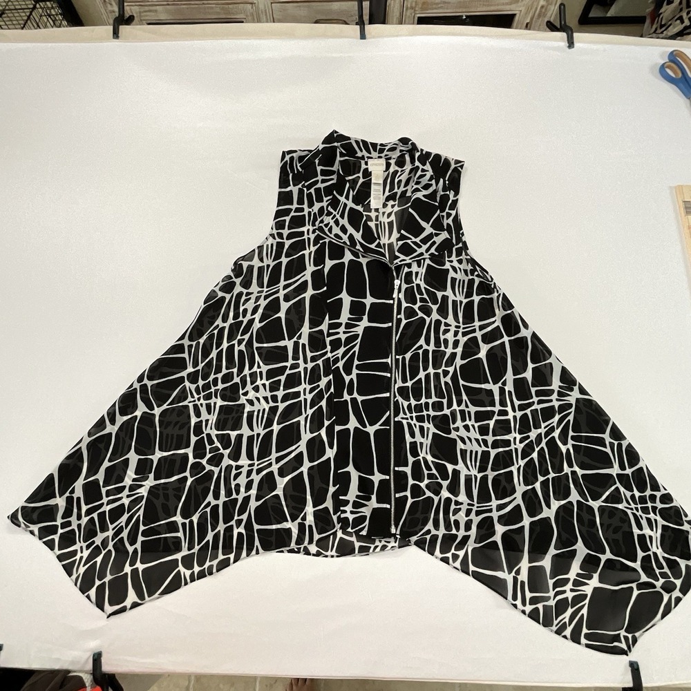 Chico's Sleeveless Blouse Abstract Print Black White Size 1 Sheer‎ Top - Picture 6 of 8